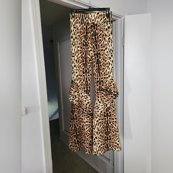 L&R Lucky & Blessed Leopard Cowgirl Pants - Picture 2 of 3